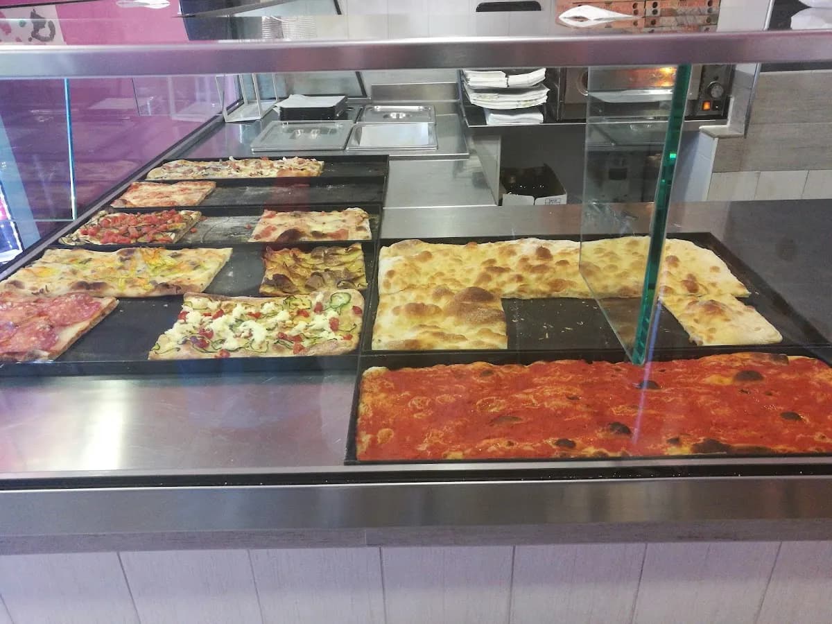 Gallery Pizza Roma